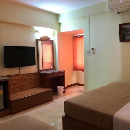 Lisa Chiang Mai Hotel Екстериор снимка