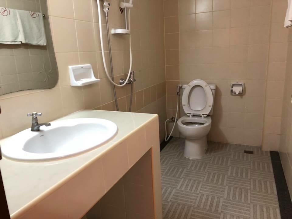 Lisa Chiang Mai Hotel Екстериор снимка