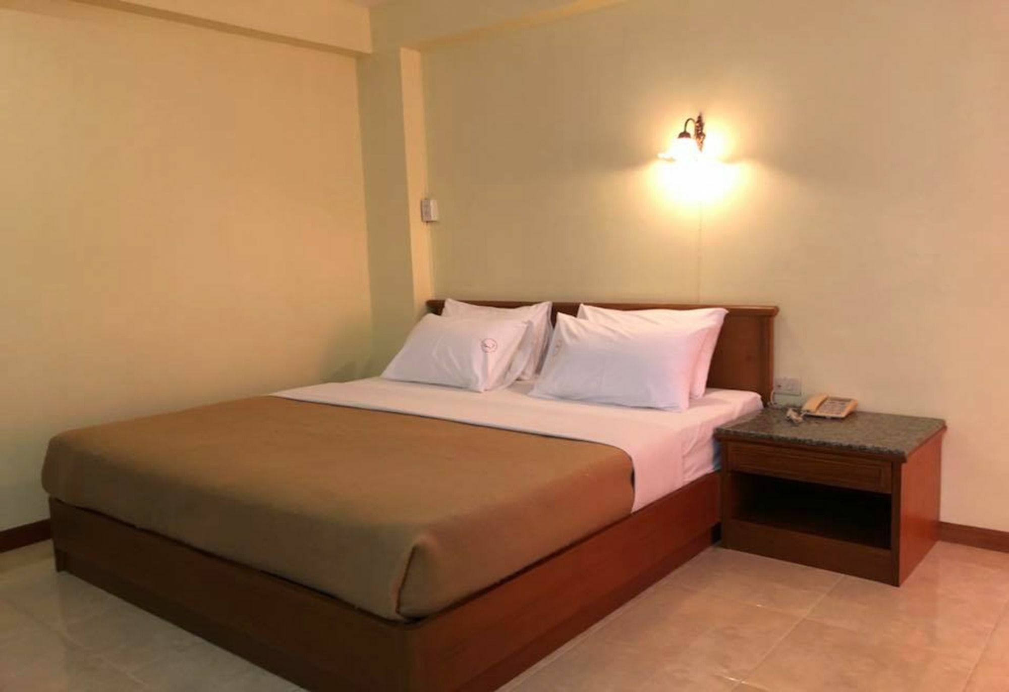 Lisa Chiang Mai Hotel Екстериор снимка